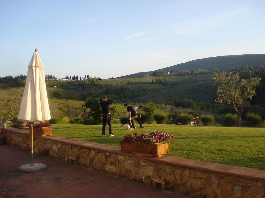 Agriturismo Podere La Marronaia ซานจีมิญญาโน ภายนอก รูปภาพ