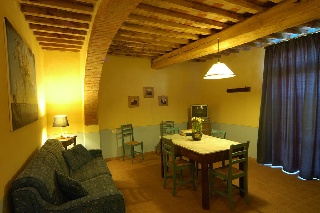 Agriturismo Podere La Marronaia ซานจีมิญญาโน ห้อง รูปภาพ