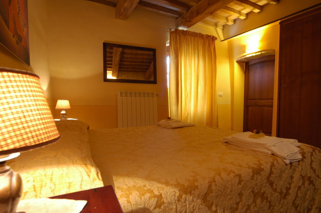 Agriturismo Podere La Marronaia ซานจีมิญญาโน ห้อง รูปภาพ