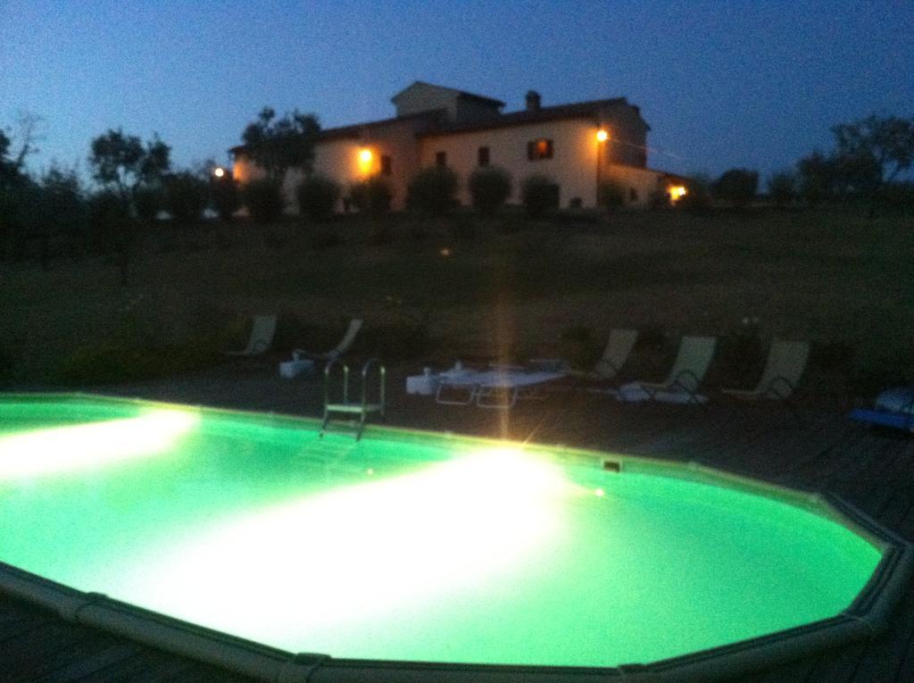 Agriturismo Podere La Marronaia ซานจีมิญญาโน ภายนอก รูปภาพ